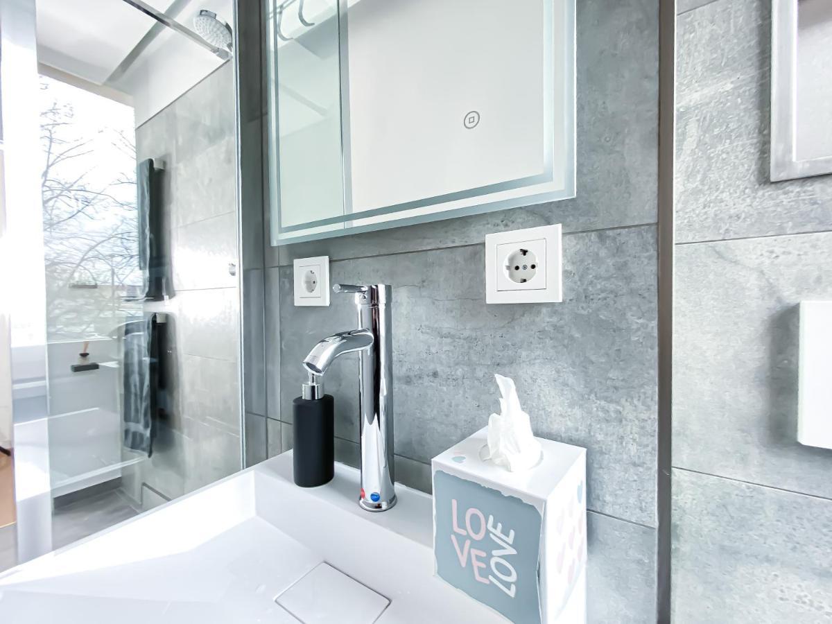 Modernes, Mediales Apartment, Naehe Der Neuen Leipziger Messe, Bis Vier Personen ภายนอก รูปภาพ
